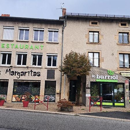 Le Barriol Hotel Saint-Julien-Chapteuil Екстериор снимка