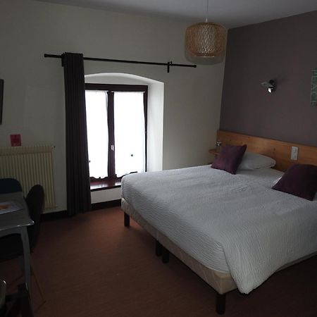 Le Barriol Hotel Saint-Julien-Chapteuil Екстериор снимка