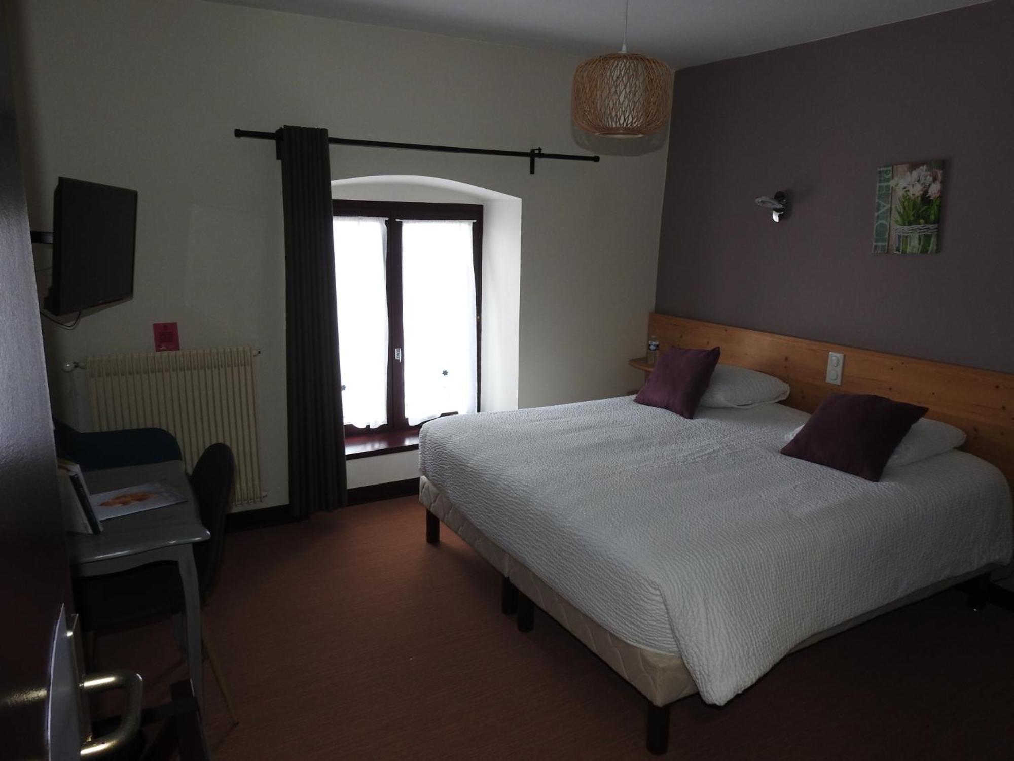 Le Barriol Hotel Saint-Julien-Chapteuil Екстериор снимка