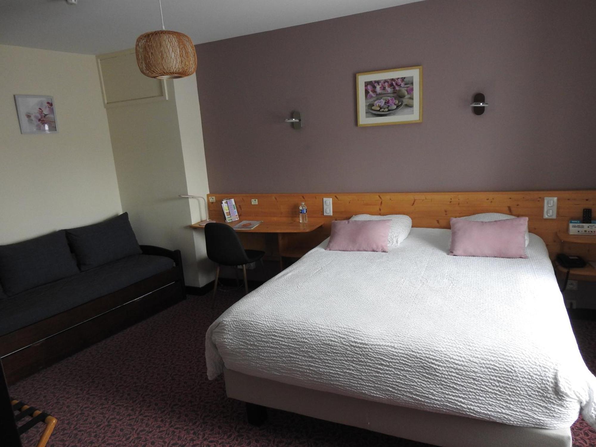 Le Barriol Hotel Saint-Julien-Chapteuil Екстериор снимка