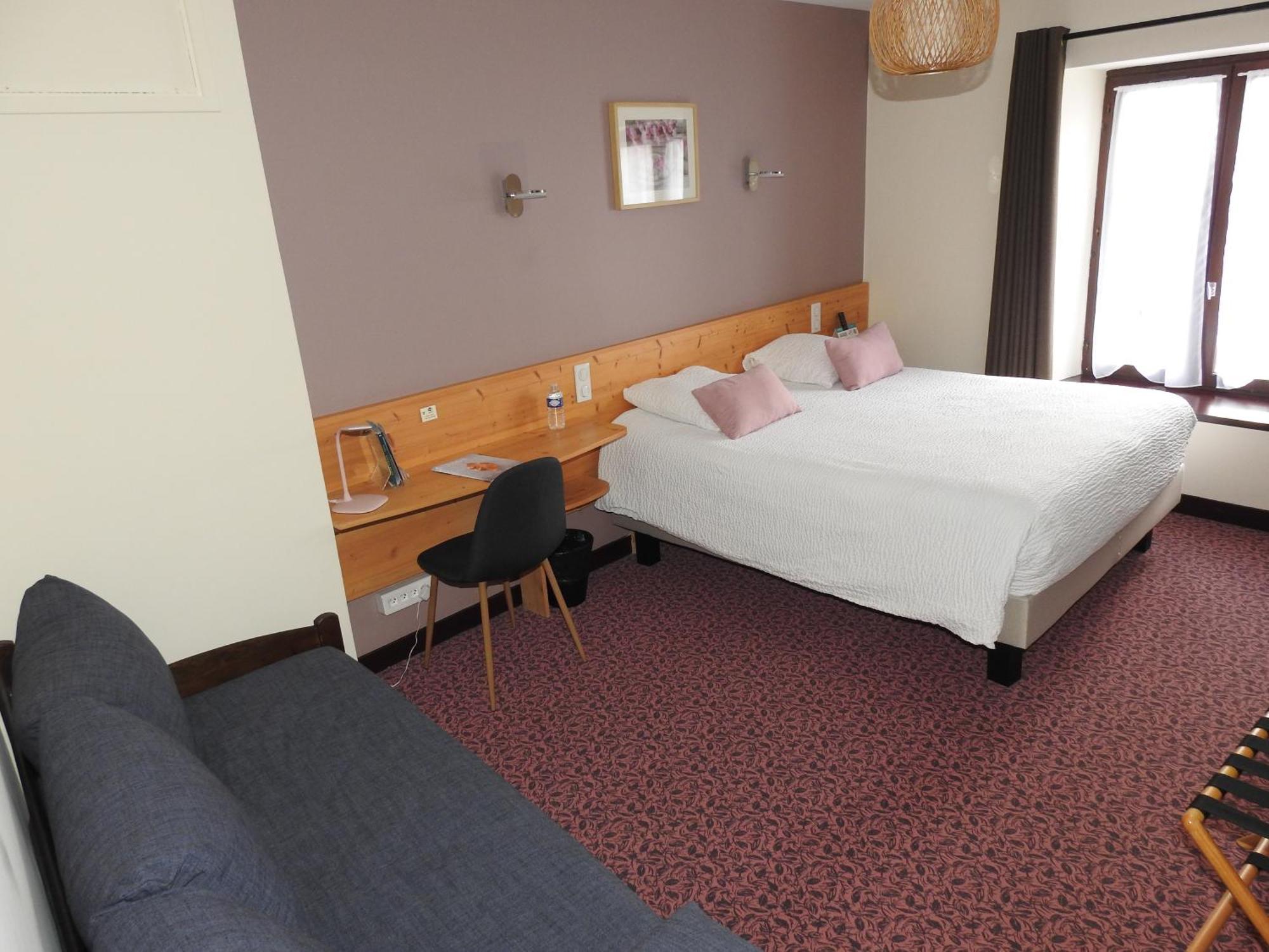 Le Barriol Hotel Saint-Julien-Chapteuil Екстериор снимка