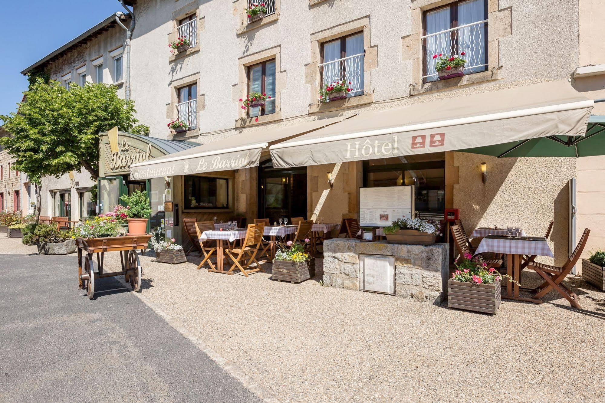 Le Barriol Hotel Saint-Julien-Chapteuil Екстериор снимка