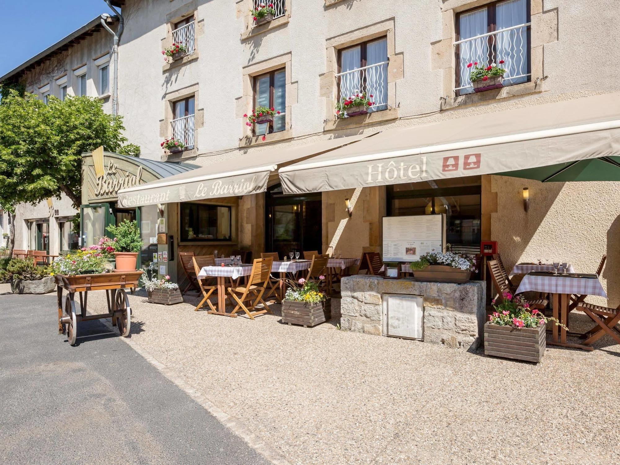 Le Barriol Hotel Saint-Julien-Chapteuil Екстериор снимка